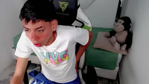 Snapshot of liarr_ chatting on February 2026 08:25:01 PM LIAR online show from February 2026 08:25:01 PM