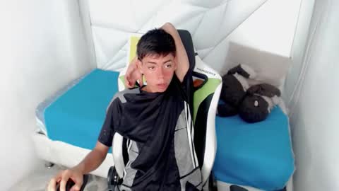 Snapshot of liarr_ chatting on February 2026 08:02:02 PM LIAR online show from February 2026 08:02:02 PM