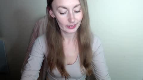 Snapshot of liasais_ chatting on May 2026 12:21:02 PM Lia online show from May 2026 12:21:02 PM