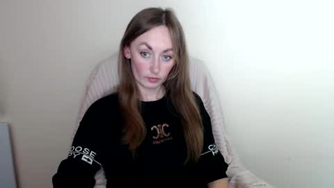 Snapshot of liasais_ chatting on May 2026 12:22:02 PM Lia online show from May 2026 12:22:02 PM