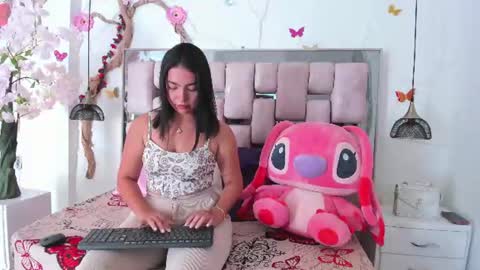 liawells_ online show from June 2026 01:26:02 PM