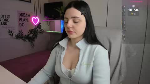 Snapshot of liawoow chatting on November 2025 08:20:02 AM Lia online show from November 2025 08:20:02 AM