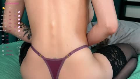 Elena online show from October 2025 11:41:02 AM