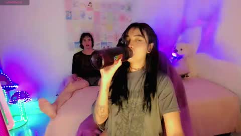 Snapshot of libressalvajes chatting on December 2024 11:51:01 PM libressalvajes online show from December 2024 11:51:01 PM