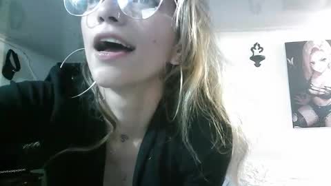 Snapshot of licethf00x chatting on November 2025 12:55:01 AM licethf00x online show from November 2025 12:55:01 AM