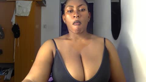 Snapshot of lick_my_pussyyy226651 chatting on February 2025 02:11:02 AM caira online show from February 2025 02:11:02 AM