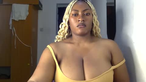 Snapshot of lick_my_pussyyy226651 chatting on February 2025 10:18:01 PM caira online show from February 2025 10:18:01 PM