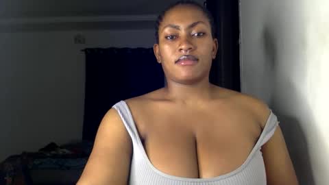Snapshot of lick_my_pussyyy226651 chatting on December 2025 10:06:01 PM caira online show from December 2025 10:06:01 PM
