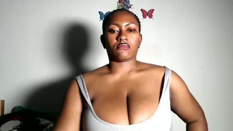 Snapshot of lick_my_pussyyy226651 chatting on February 2026 05:12:02 AM caira online show from February 2026 05:12:02 AM