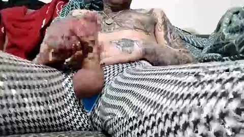 Snapshot of lieglaner47 chatting on February 2025 07:10:02 PM lieglaner47 online show from February 2025 07:10:02 PM