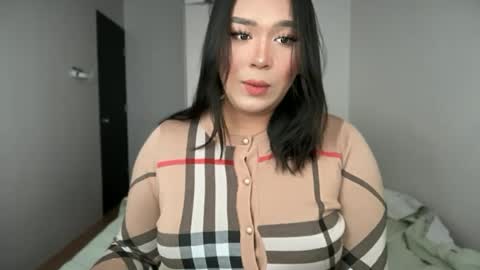 Maxine online show from July 2026 12:19:01 AM