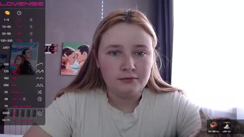 light_lunaa online show from November 2025 08:55:01 AM