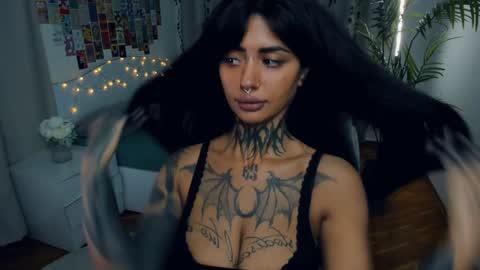 Melissa online show from November 2025 06:23:02 AM