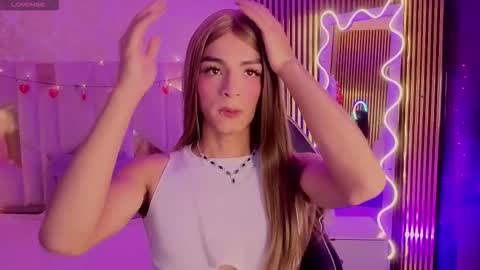 Snapshot of lihian_tay chatting on February 2026 03:22:01 AM LIHIAN online show from February 2026 03:22:01 AM