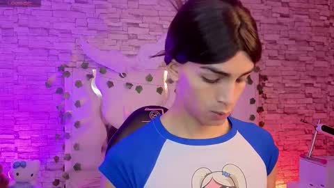 Snapshot of lihian_tay chatting on February 2026 12:06:02 PM LIHIAN online show from February 2026 12:06:02 PM