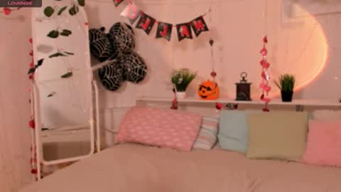 Snapshot of lii_rose chatting on October 2025 08:31:01 PM Lii online show from October 2025 08:31:01 PM