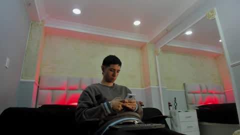 L I I A M online show from February 2025 04:31:01 AM