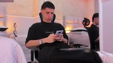 L I I A M online show from March 2025 04:24:02 AM