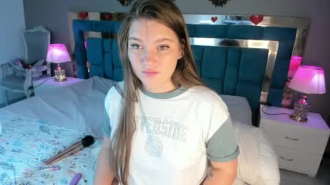 Lia online show from April 2026 04:30:02 AM