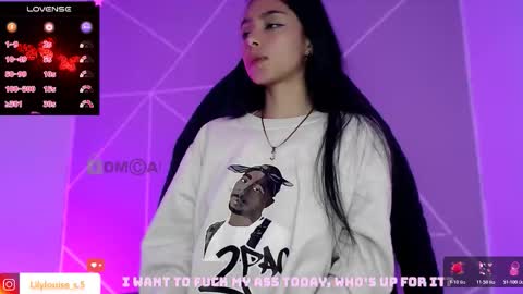 Liliana online show from December 2025 04:59:02 PM