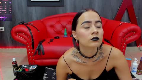 Snapshot of liittledollyx chatting on January 2025 03:36:02 PM Nini - online show from January 2025 03:36:02 PM