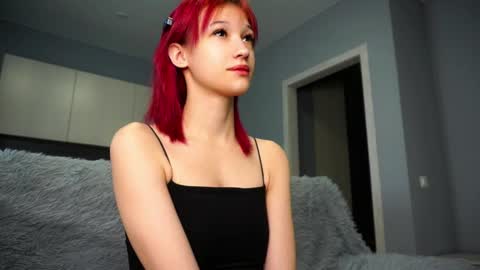 Snapshot of likalens chatting on October 2025 12:17:01 PM Emi online show from October 2025 12:17:01 PM