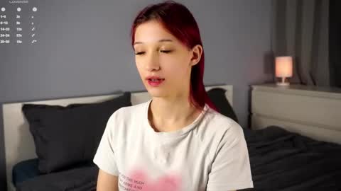 Snapshot of likalens chatting on November 2025 12:48:02 PM Emi online show from November 2025 12:48:02 PM