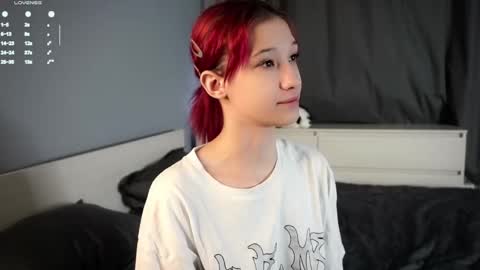 Snapshot of likalens chatting on December 2025 11:36:02 AM Emi online show from December 2025 11:36:02 AM