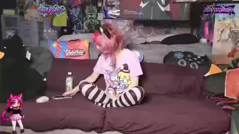 Snapshot of likemyashe chatting on September 2025 05:22:02 AM LikeMyAshe online show from September 2025 05:22:02 AM