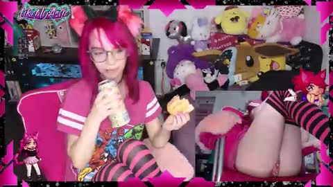 LikeMyAshe online show from November 2025 07:31:02 AM