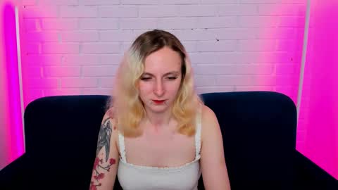 Snapshot of likilip chatting on November 2025 01:27:01 AM likilip online show from November 2025 01:27:01 AM