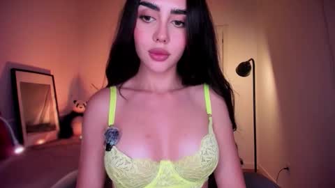 Snapshot of lil_gabbyg chatting on November 2025 07:56:02 PM Gabriela online show from November 2025 07:56:02 PM