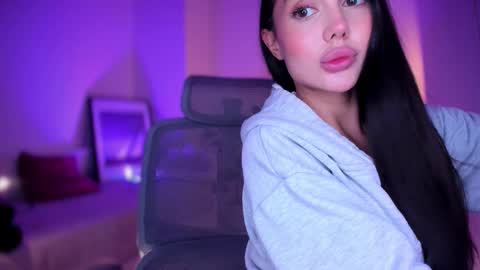 Snapshot of lil_gabbyg chatting on November 2025 07:24:02 PM Gabriela online show from November 2025 07:24:02 PM