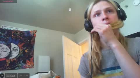 Snapshot of lil_gem chatting on September 2025 05:58:01 PM lil gemmie online show from September 2025 05:58:01 PM