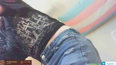 lil gemmie online show from November 2025 06:52:02 PM