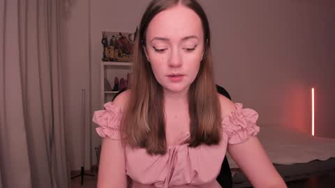 Snapshot of lil_happiness chatting on February 2025 06:37:02 PM for free registration 3 online show from February 2025 06:37:02 PM