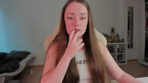 Snapshot of lil_happiness chatting on May 2026 05:07:02 PM for free registration 3 online show from May 2026 05:07:02 PM