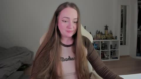 Snapshot of lil_happiness chatting on May 2026 08:47:02 PM for free registration 3 online show from May 2026 08:47:02 PM