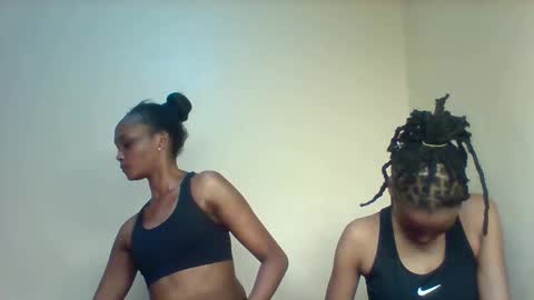 Snapshot of lil_miss9 chatting on November 2025 02:17:01 PM Lil miss online show from November 2025 02:17:01 PM