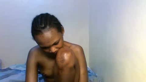 Snapshot of lil_miss9 chatting on December 2025 02:17:02 AM Lil miss online show from December 2025 02:17:02 AM