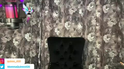 Snapshot of lil_momma422 chatting on November 2025 08:13:01 AM MOMMA LUV online show from November 2025 08:13:01 AM