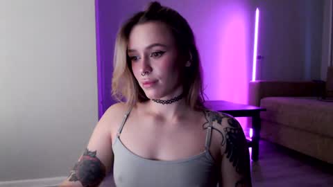 Snapshot of lil_reya chatting on December 2024 11:29:01 AM INST Lil happines s online show from December 2024 11:29:01 AM