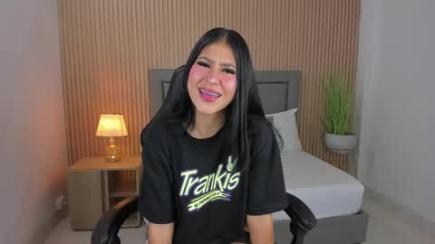 Snapshot of lil_star_ chatting on December 2024 12:19:02 PM Star online show from December 2024 12:19:02 PM