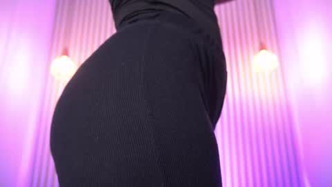 L I L A   online show from March 2026 04:07:02 AM