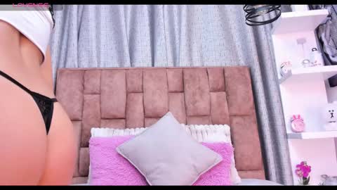 lila noa online show from February 2025 03:26:01 AM