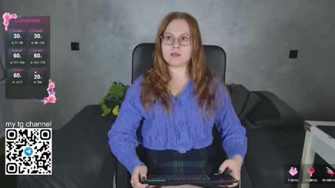 lila_pitt online show from September 2025 08:12:02 PM