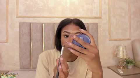 lila bailey  online show from October 2025 07:55:01 PM