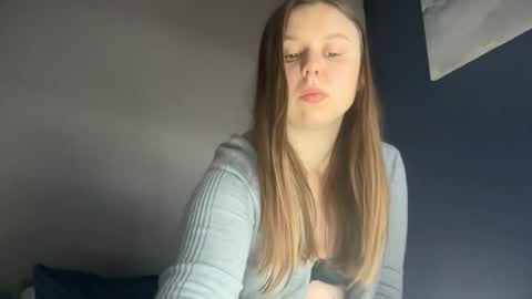 Lily online show from October 2025 07:25:02 PM