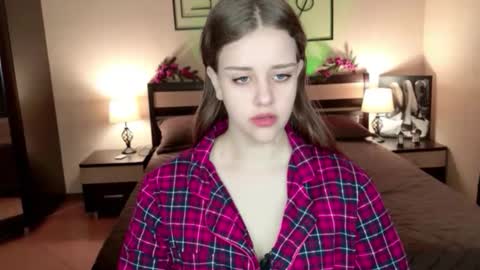 Snapshot of lilasparkling chatting on May 2026 09:36:02 AM LilaSparkling online show from May 2026 09:36:02 AM