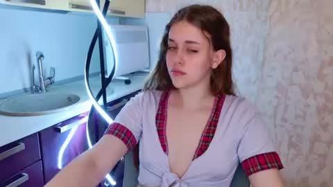LilaSparkling online show from July 2026 02:51:01 PM
